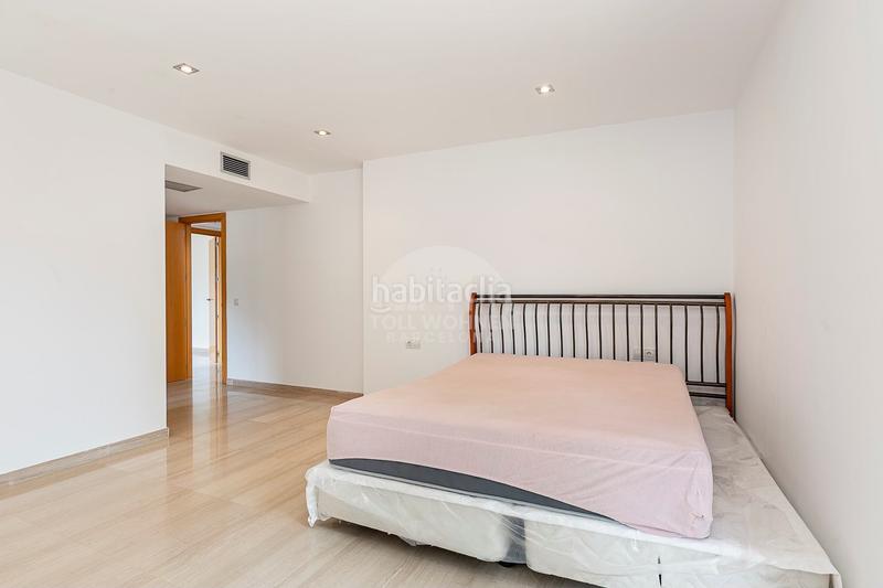 Foto 7cf361a7-ff6b-45c6-9308-aeb1a95ba657. Casa amb calefacció aparcament piscina a les botigues de Sitges Sitges