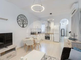 Pis  Rosalia de castro  ppl. Elegante apartamento de dos dormitorios con balcon, completament