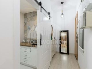 Pis  Rosalia de castro  ppl. Elegante apartamento de dos dormitorios con balcon, completament