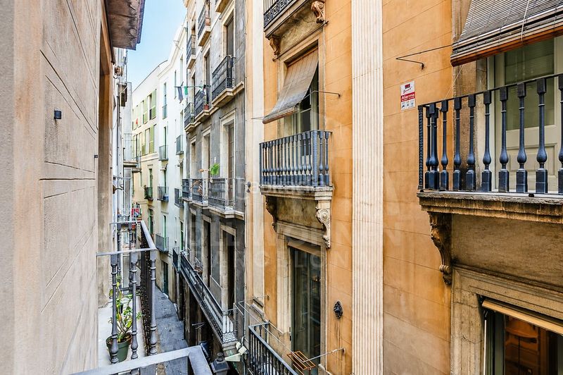 Foto 1bf11379-bbab-46bb-9414-15ce97d822b0. Piso en Gòtic Barcelona