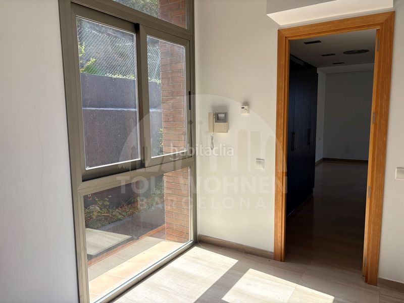 Foto 1bd7cdd6-5204-4e6a-b98c-116b6dbf020e. Casa amb calefacció aparcament piscina a les botigues de Sitges Sitges