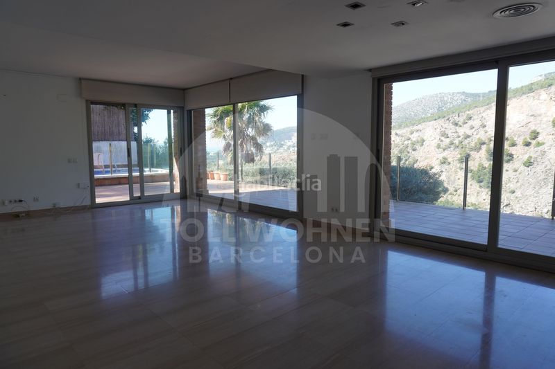 Foto 64d813a1-d441-448e-8dc9-4c3ca4677826. Casa con riscaldamento parcheggio piscina in les botigues de Sitges Sitges