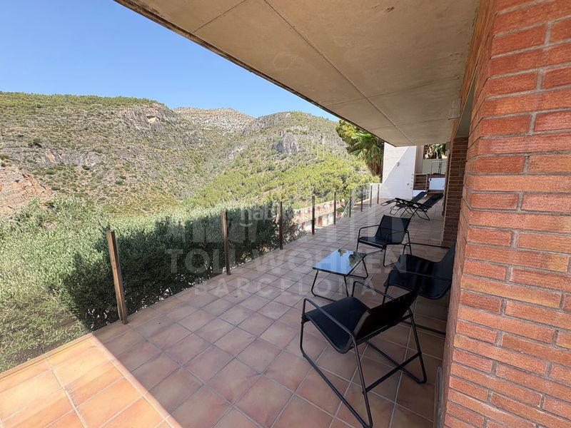 Foto 74438fe6-9225-46b4-b351-90592548f31e. Casa amb calefacció aparcament piscina a les botigues de Sitges Sitges