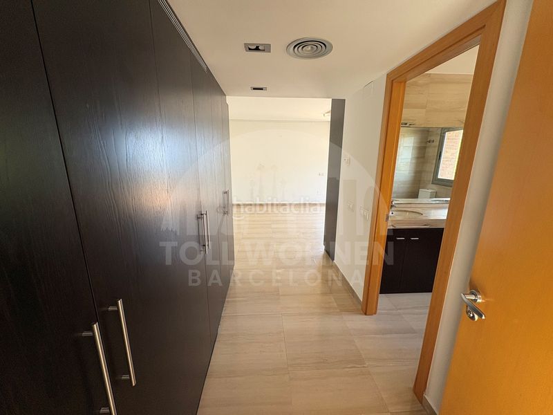 Foto b34662ad-a548-4c81-9e74-9b815a9d39ce. Casa amb calefacció aparcament piscina a les botigues de Sitges Sitges