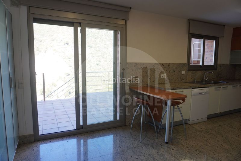 Foto c584aaa7-2e00-4fd2-9e7e-ee7e75c2c6b2. Casa con riscaldamento parcheggio piscina in les botigues de Sitges Sitges