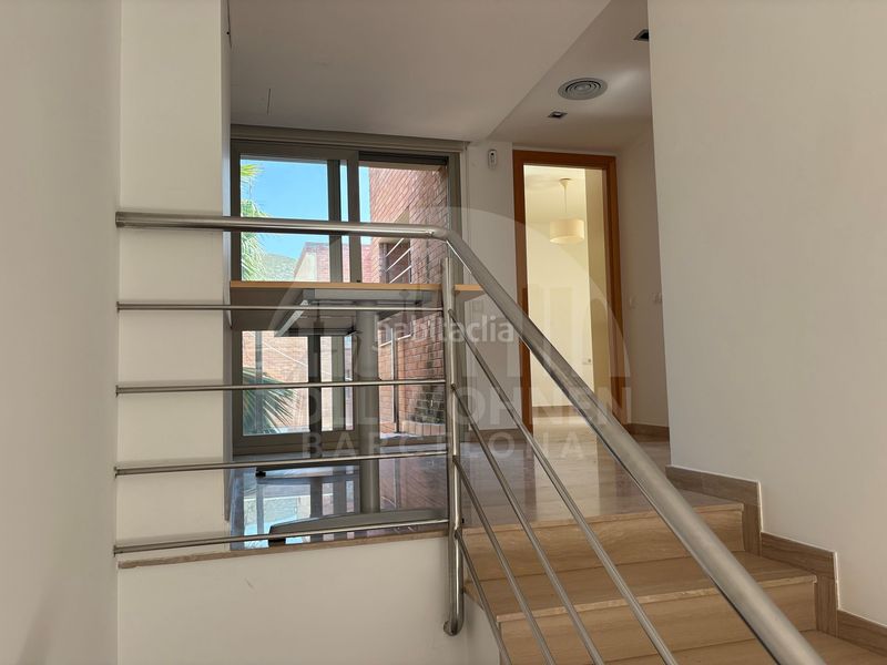 Foto ff04349a-f075-4144-bc67-8948b28ab52e. Casa amb calefacció aparcament piscina a les botigues de Sitges Sitges