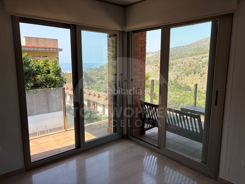 Foto 6741f62a-33b9-47c6-adfa-792a81e385be. Maison avec chauffage parking piscine dans les botigues de Sitges Sitges