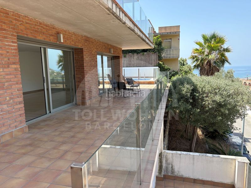Foto f248095e-f0c9-43a5-b787-71a022a6d7ff. Maison avec chauffage parking piscine dans les botigues de Sitges Sitges