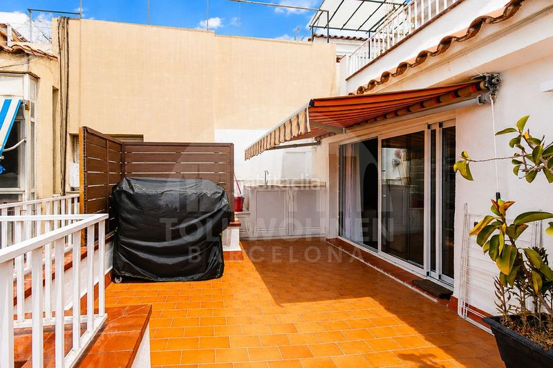 Foto a6e721ca-4f07-44eb-b30d-f4b4c84a6692. Ático en El Camp de l´Arpa del Clot Barcelona