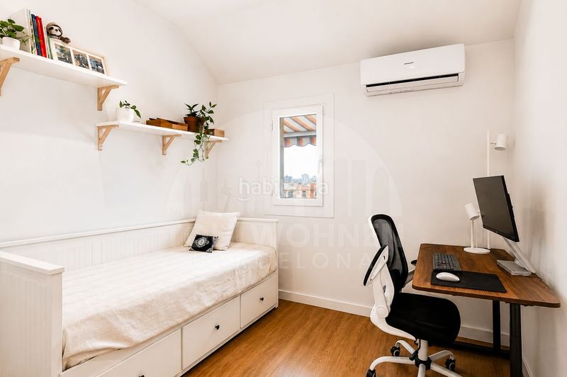 Foto bb3eb1d3-19a2-48a5-aabd-f0c46c294fce. Penthouse in El Camp de l´Arpa del Clot Barcelona