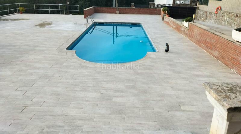 Foto 118eb3ab-8277-48b2-8d65-d43621fd1765. Casa amb xemeneia calefacció aparcament piscina a Lliçà d´Amunt