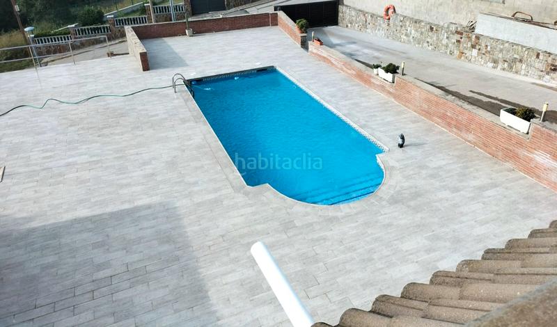 Foto 1dd8a606-6ae6-461d-b602-38984e9dd371. Casa amb xemeneia calefacció aparcament piscina a Lliçà d´Amunt