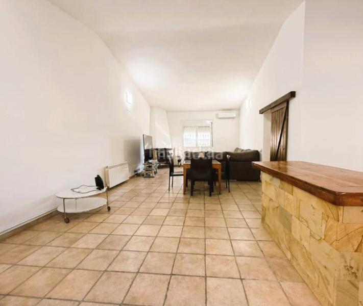 Foto 1e09c1bb-805f-48de-b22b-d25ac3186fe4. Casa amb xemeneia calefacció aparcament piscina a Lliçà d´Amunt