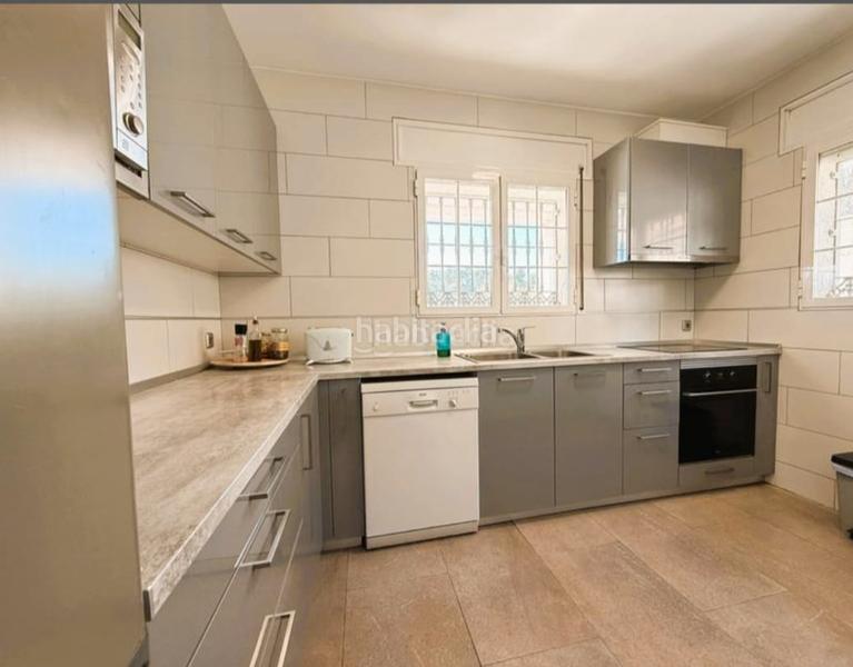 Foto 4cde4f79-ec4f-4050-bbb0-4c36714036d6. Casa amb xemeneia calefacció aparcament piscina a Lliçà d´Amunt