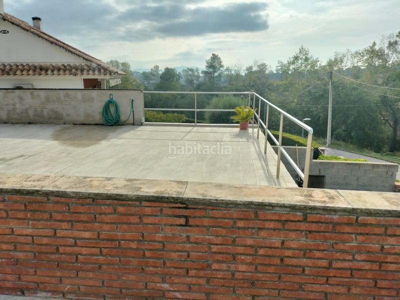 Foto 7d078277-f694-4b60-a730-042f4ae326de. Casa amb xemeneia calefacció aparcament piscina a Lliçà d´Amunt