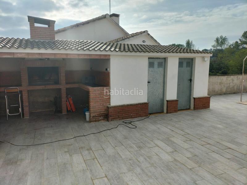 Foto c01a8f07-d8df-4e4e-8523-63f17fe1a371. Casa amb xemeneia calefacció aparcament piscina a Lliçà d´Amunt