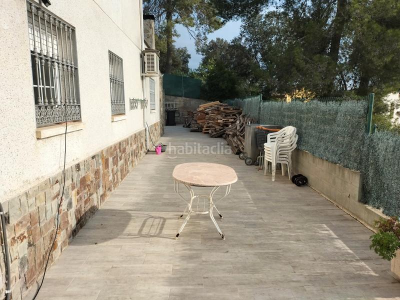 Foto c6cee454-2214-4656-83e1-dcc9ade6cdf8. Casa amb xemeneia calefacció aparcament piscina a Lliçà d´Amunt