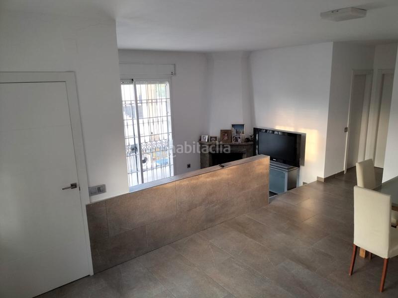 Foto d96fb151-43a4-4322-8f91-191fa73f4e02. Casa amb xemeneia calefacció aparcament piscina a Lliçà d´Amunt