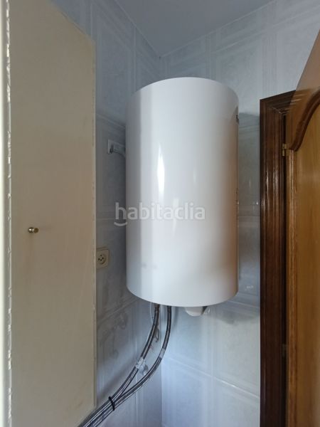 Foto 1898f635-b928-4c80-9772-107f089b9c8e. Casa amb aparcament a Sentmenat