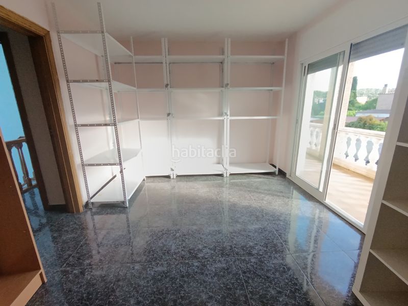 Foto 6722ebf5-b6df-4956-a860-5745e4007ae5. Casa amb aparcament a Sentmenat