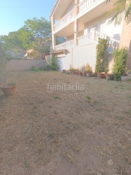 Foto bd4eefc8-104a-4427-80bd-841979e76c48. Casa amb aparcament a Sentmenat