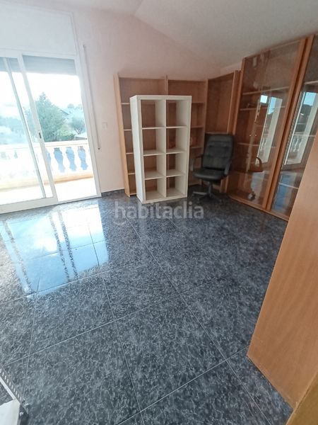 Foto e55d1067-b984-419b-b5b5-e06c0c680ea3. Casa amb aparcament a Sentmenat