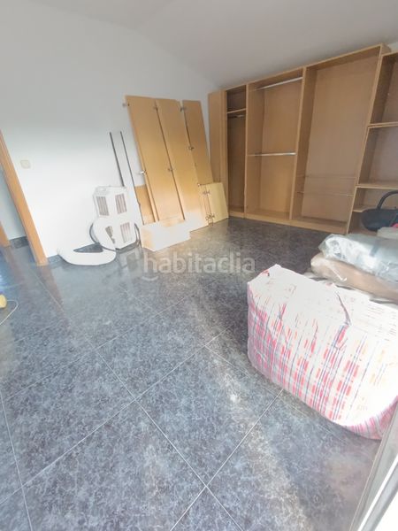 Foto f9ed33e7-c13c-41c3-a911-a39330aa7308. Casa amb aparcament a Sentmenat