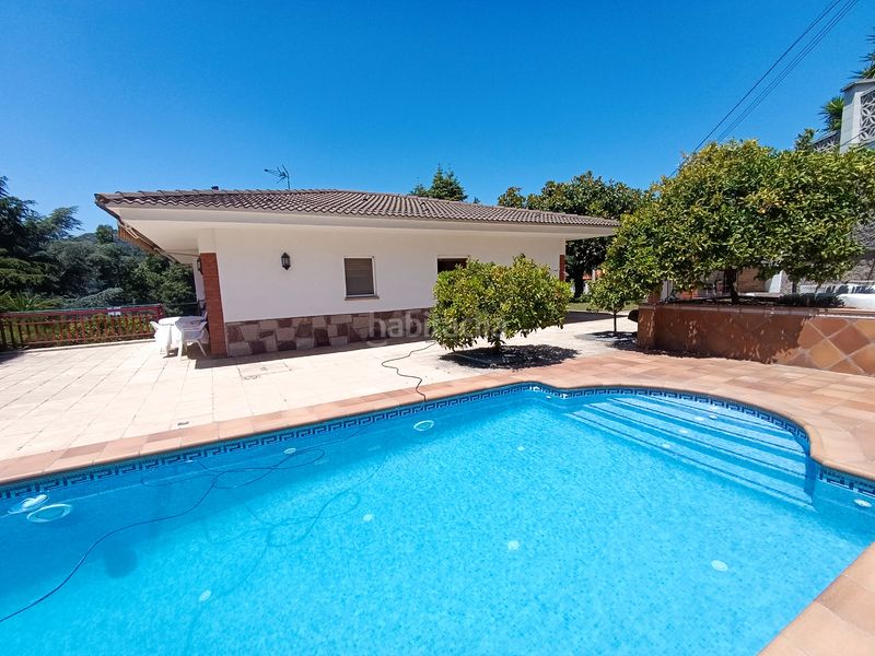 Foto 48049b89-b2f8-4fd7-b5fd-b00c8f0f6388. Casa amb xemeneia calefacció aparcament piscina a Caldes de Montbui