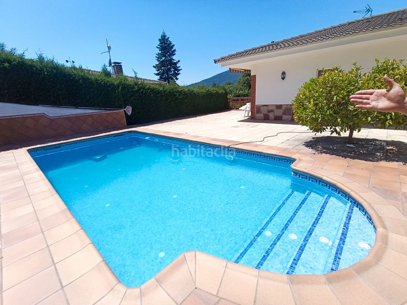 Foto d68a5374-7f9f-4033-a353-772eb1499377. Casa amb xemeneia calefacció aparcament piscina a Caldes de Montbui
