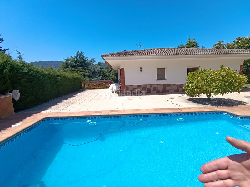 Foto dc72d885-76bb-4cbc-8945-5a0d77650e49. Casa amb xemeneia calefacció aparcament piscina a Caldes de Montbui