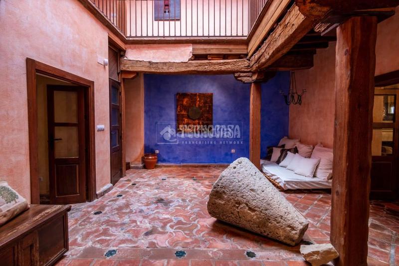 Foto 9c6184a5-7b25-4b14-8db1-d4b87ba75ddc. Casa aparellada a Guadix