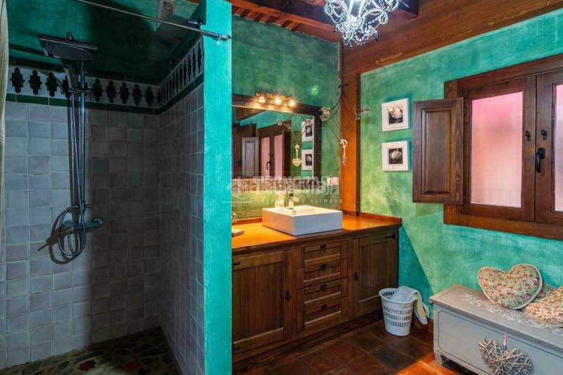 Foto abc8b489-45c5-466e-aa22-bf319bc697d0. Casa aparellada a Guadix