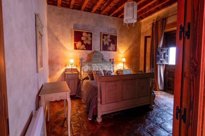 Foto b1790f12-6d5c-4a20-9a70-b82c419b4cb0. Casa aparellada a Guadix