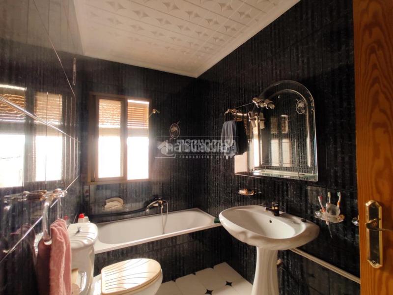 Foto 2ed0b9aa-8b04-41ef-b3bc-59da03d23620. Pis a Guadix