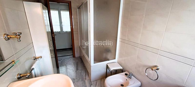 Foto 3a9651f2-4c2c-408e-acdb-6e3c2d7d14f1. Casa pareada casa en venta en Baza