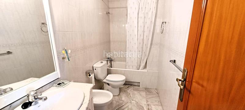 Foto 972682c0-0ffb-4a7f-ab08-13da9ae5daf5. Casa pareada casa en venta en Baza