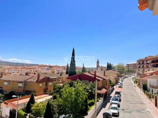 Casa aparellada a Guadix. Casa en venta en guadix