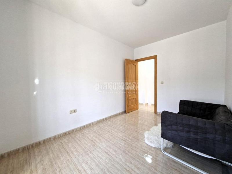 Foto f289f482-4851-4082-9a2d-2934879be6b7. Piso  en venta en Valle del Zalabí