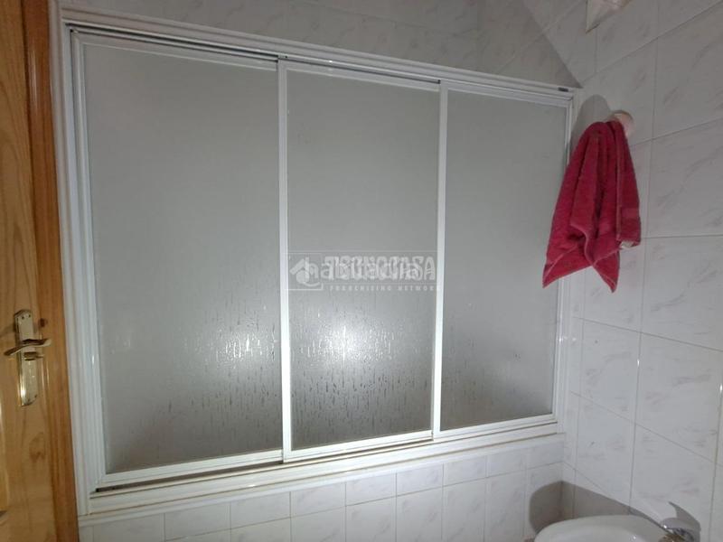 Foto ec482327-8868-41c8-9e41-18d0ae622c48. Casa bifamiliare in Guadix