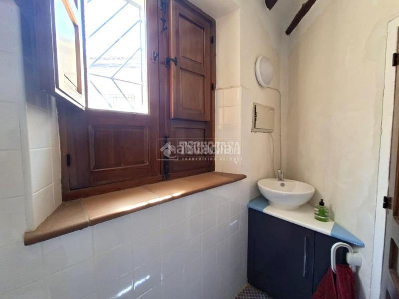 Foto 5bebe111-7da3-41ec-9152-5f3161db081e. Casa pareada casa en venta en Alquife