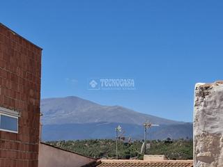 Casa aparellada a Valle del Zalabí. Casa en venta en valle del zalabí