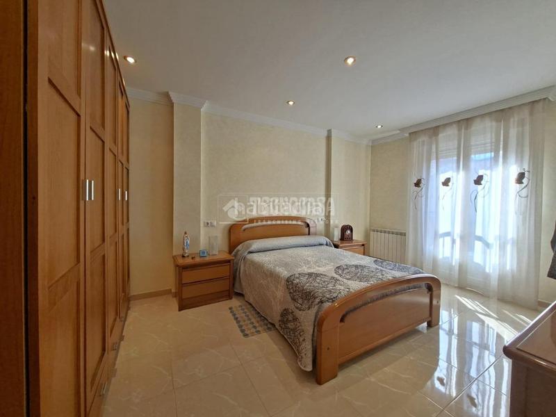 Foto 69eecd77-a3bf-4b15-9702-4bf72d792919. Casa aparellada amb calefacció aparcament a Guadix