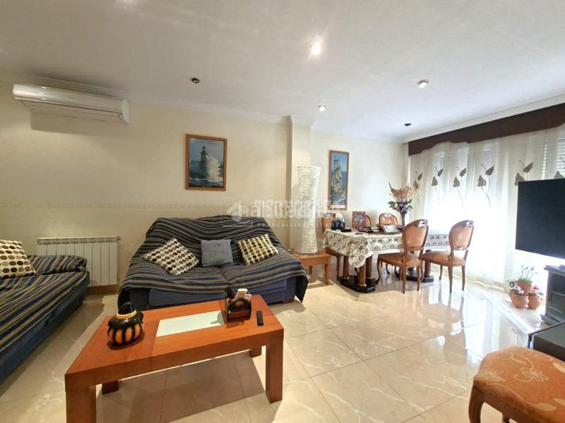 Foto 8c6a74bc-41d7-407b-9a8e-1466414b276f. Casa aparellada amb calefacció aparcament a Guadix