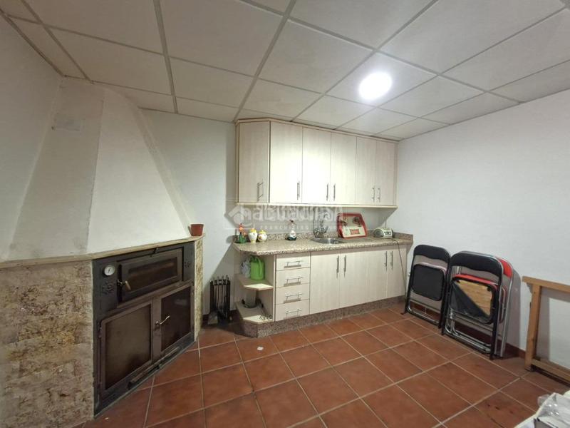 Foto b36cb7c2-e664-4f3a-b9ff-e01773bbcd81. Casa aparellada amb calefacció aparcament a Guadix