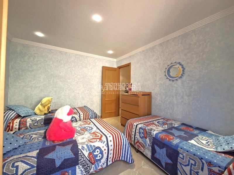 Foto f04efef8-74c2-43ca-a94b-6c28e40d837f. Casa aparellada amb calefacció aparcament a Guadix