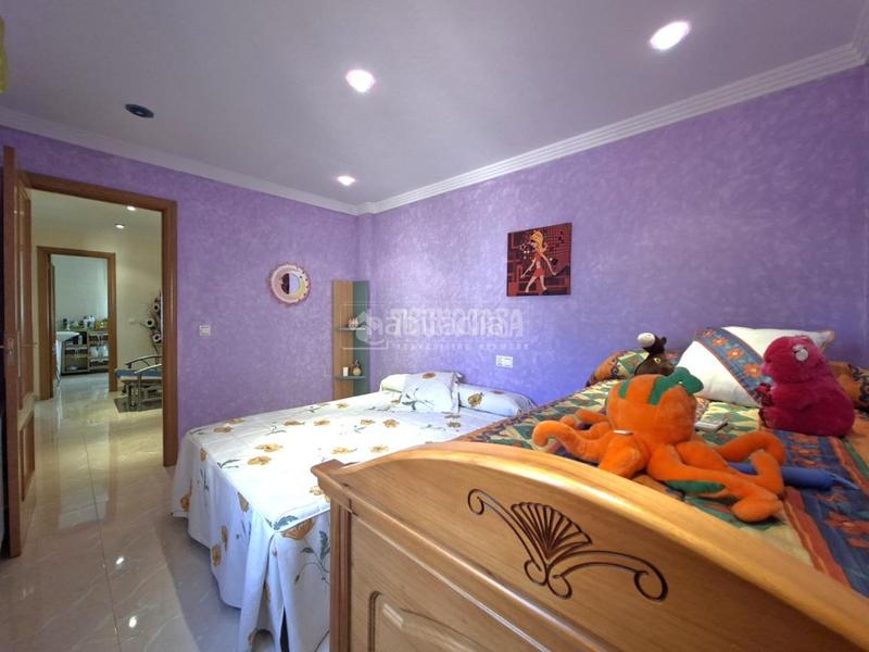 Foto f7e419ac-8738-4f98-a12a-f7e916e144e1. Casa aparellada amb calefacció aparcament a Guadix