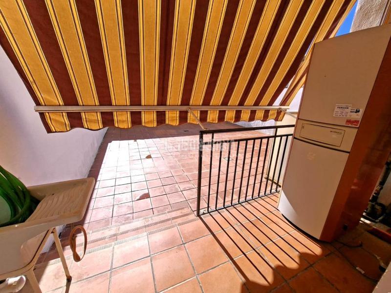 Foto 4d1d9653-d603-407b-ae72-aaa81a0774a9. Casa aparellada amb calefacció aparcament a Benalúa