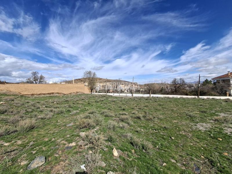 Foto d571548e-992a-4547-9d66-62b3e1025213. Terreny residencial a Alquife
