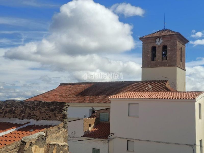 Foto 605e30fc-a5cc-4768-a192-df2401786e27. Casa aparellada amb calefacció a Lanteira