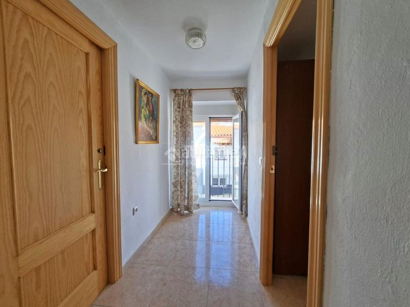 Foto 86469da4-8cb7-4900-a960-0958e0716997. Casa aparellada amb calefacció a Lanteira